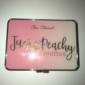 Too Faced Just Peachy Mattes Palette